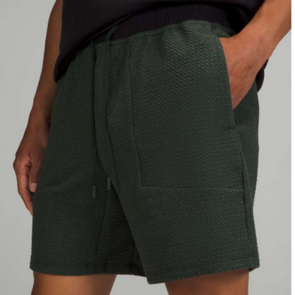 Lululemon mens At Ease unlined shorts, S